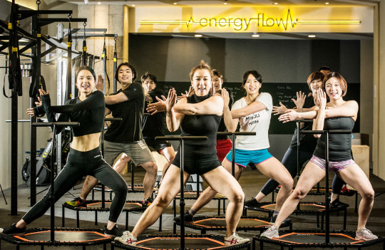 스타디온(stadion)이 독자적인 기능성 트레이닝 프로그램 '에너지 플로우™ 1.0(Energy Flow™ 1.0)'을 선보이고 있다.   스타디온 제공